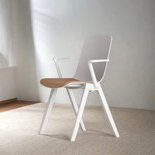 Load image into Gallery viewer, UniVersa R30 Stackable Chair - Mr Nanyang