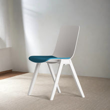Load image into Gallery viewer, UniVersa R30 Stackable Chair - Mr Nanyang