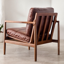 Load image into Gallery viewer, Retro Chic Leather Lounge Chair - Mr Nanyang